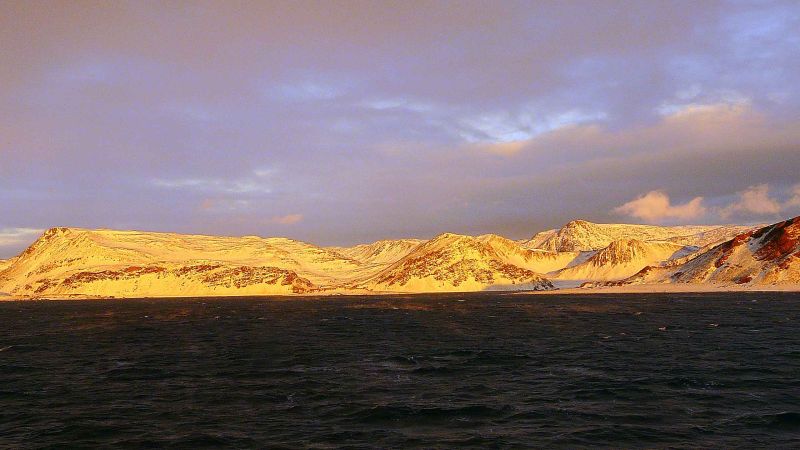 first glimpse of norkapp and a true arctic sunrise.jpg